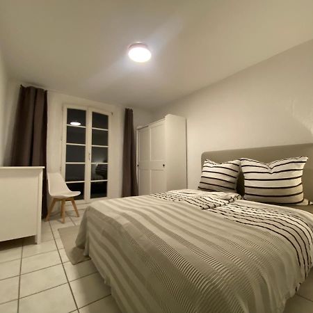 Denkmalschutz - Zentral - Haustiere - Messe Apartment Neuss Ngoại thất bức ảnh