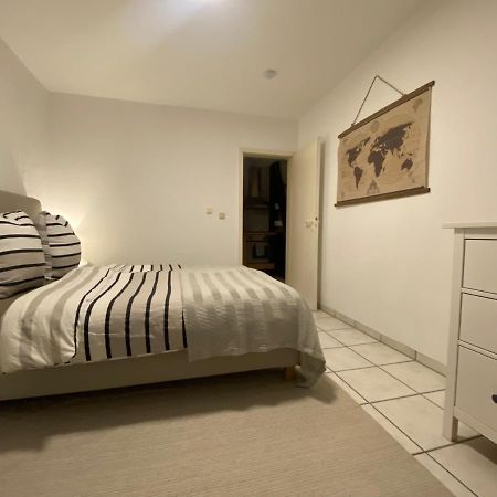 Denkmalschutz - Zentral - Haustiere - Messe Apartment Neuss Ngoại thất bức ảnh