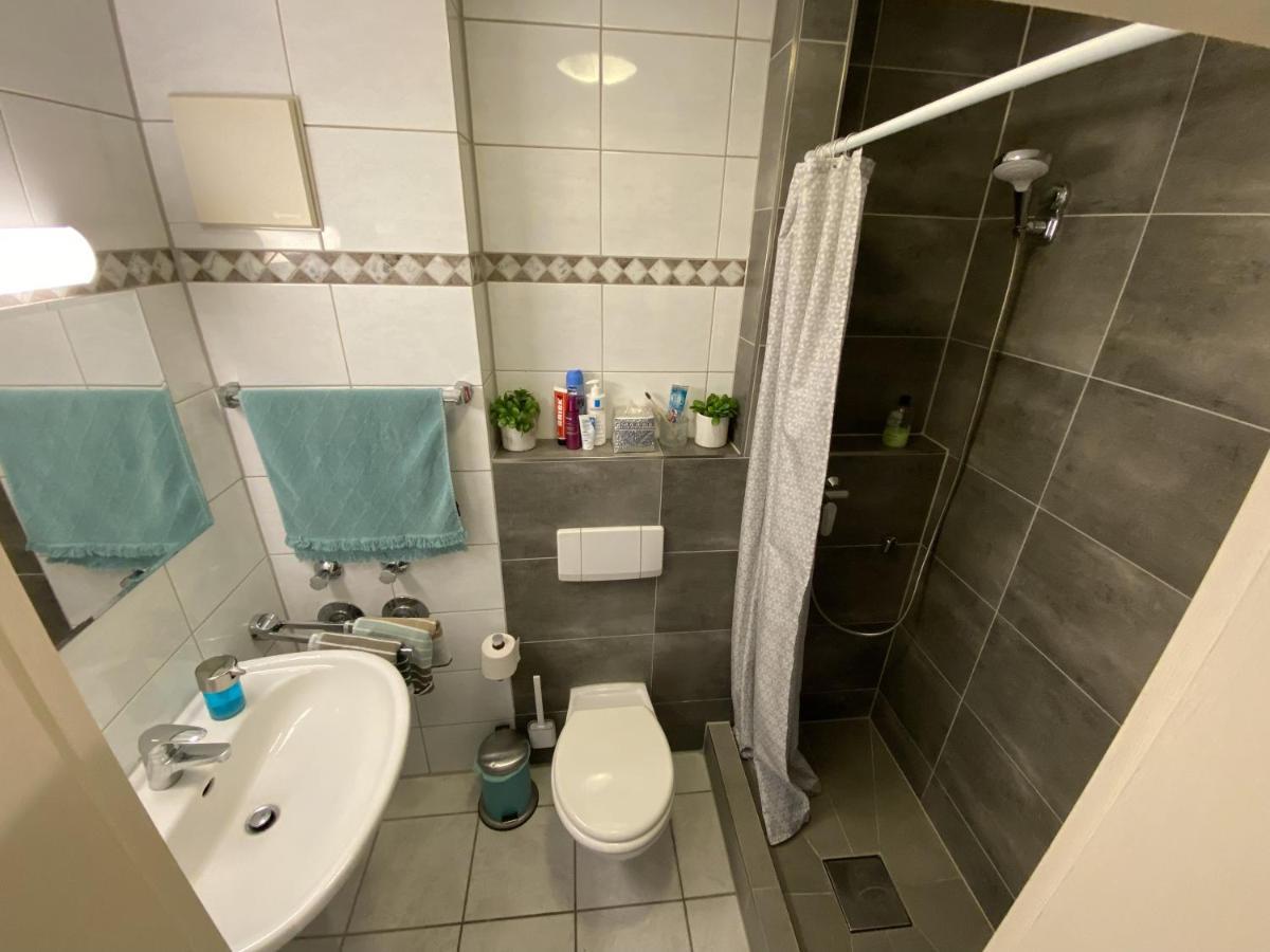 Denkmalschutz - Zentral - Haustiere - Messe Apartment Neuss Ngoại thất bức ảnh